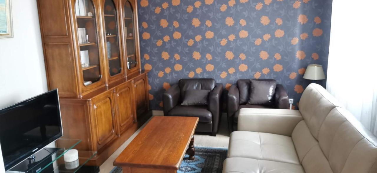 Logement Hyper Centre Champagnole Εξωτερικό φωτογραφία